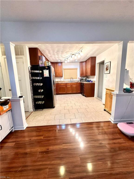 Photo 3 of 23 residential for sale in Virginia Beach virginia
