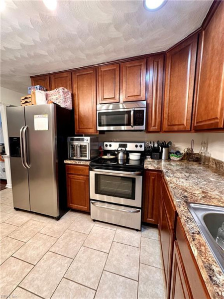 Photo 4 of 23 residential for sale in Virginia Beach virginia