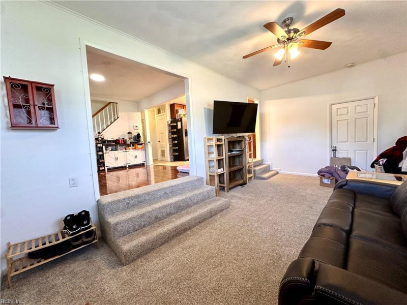 Photo 7 of 23 residential for sale in Virginia Beach virginia
