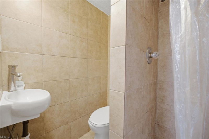 Photo 19 of 41 residential for sale in Norfolk virginia Photo 19 of 41 residential for sale in Norfolk virginia