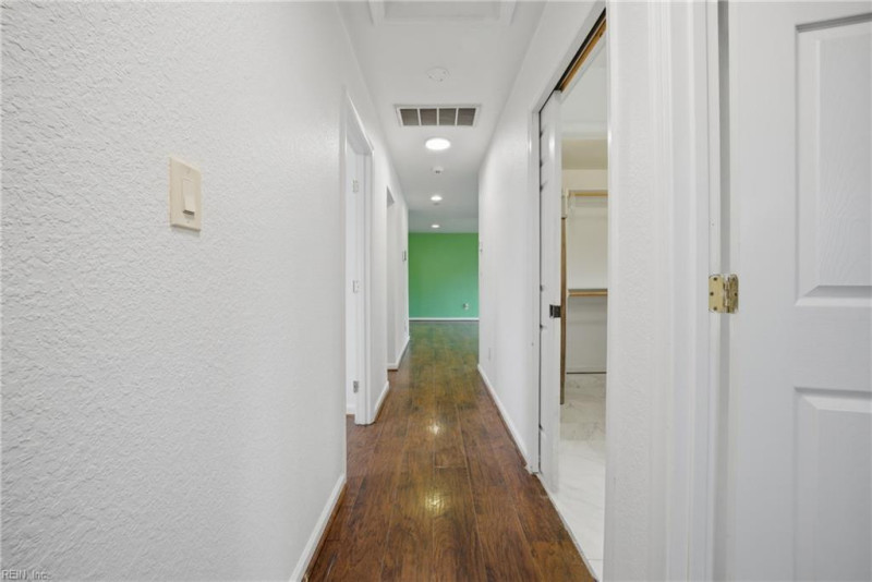 Photo 21 of 41 residential for sale in Norfolk virginia Photo 21 of 41 residential for sale in Norfolk virginia
