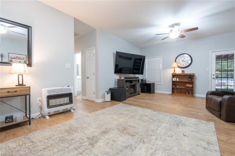 Photo 21 of 50 residential for sale in Southampton County virginia