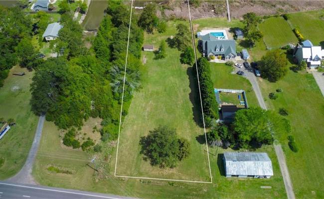 3611 Caratoke Highway, Currituck County, NC 27956