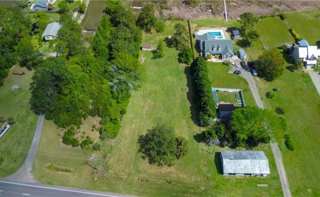 3611 Caratoke Highway, Currituck County, NC 27956