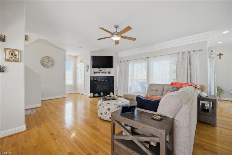 Photo 8 of 35 residential for sale in Norfolk virginia Photo 8 of 35 residential for sale in Norfolk virginia