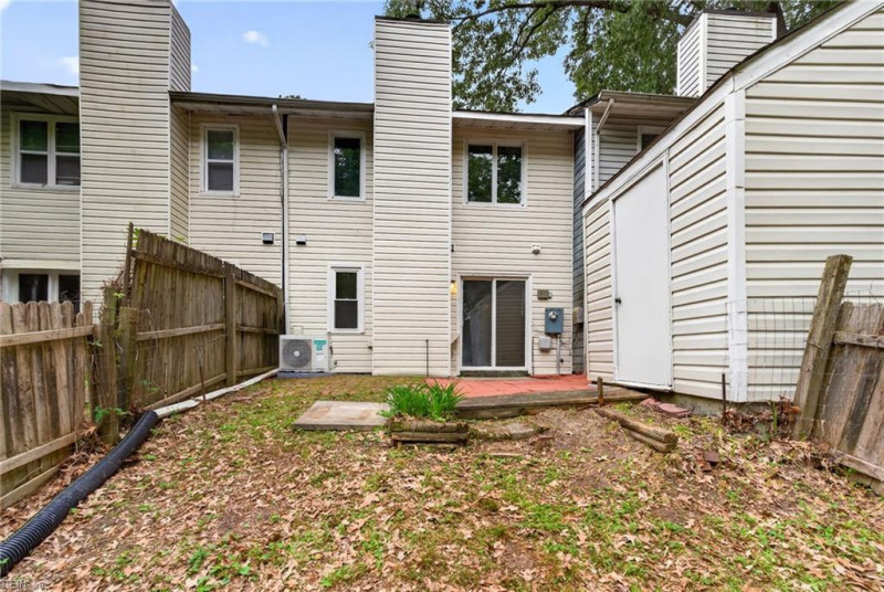 Photo 30 of 31 residential for sale in Chesapeake virginia