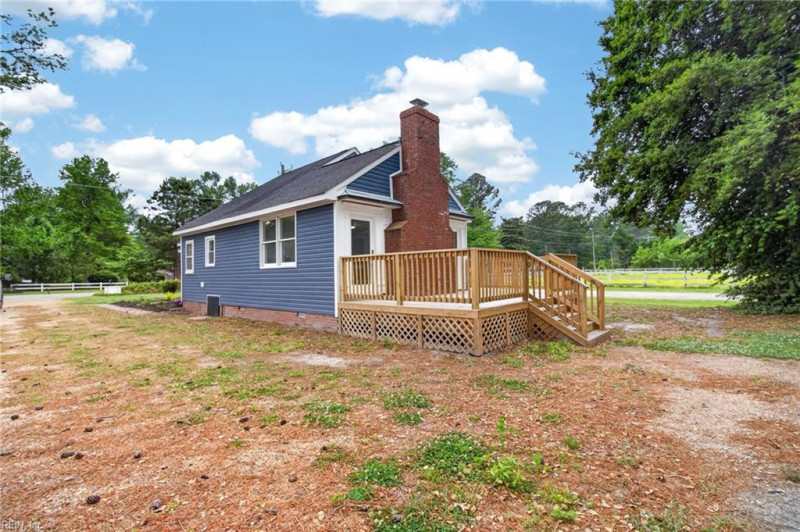 Photo 27 of 28 residential for sale in Chesapeake virginia