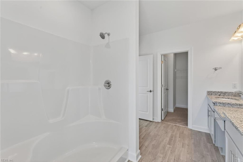 Photo 14 of 28 residential for sale in Chesapeake virginia