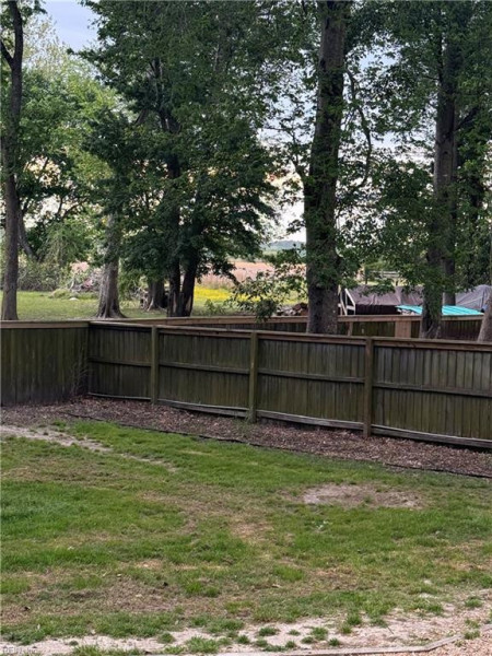 Photo 16 of 46 residential for sale in Chesapeake virginia