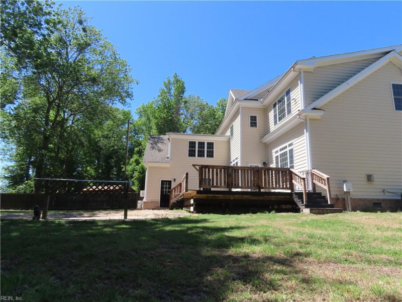 Photo 23 of 46 residential for sale in Chesapeake virginia