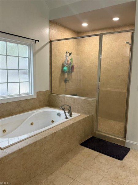 Photo 35 of 46 residential for sale in Chesapeake virginia