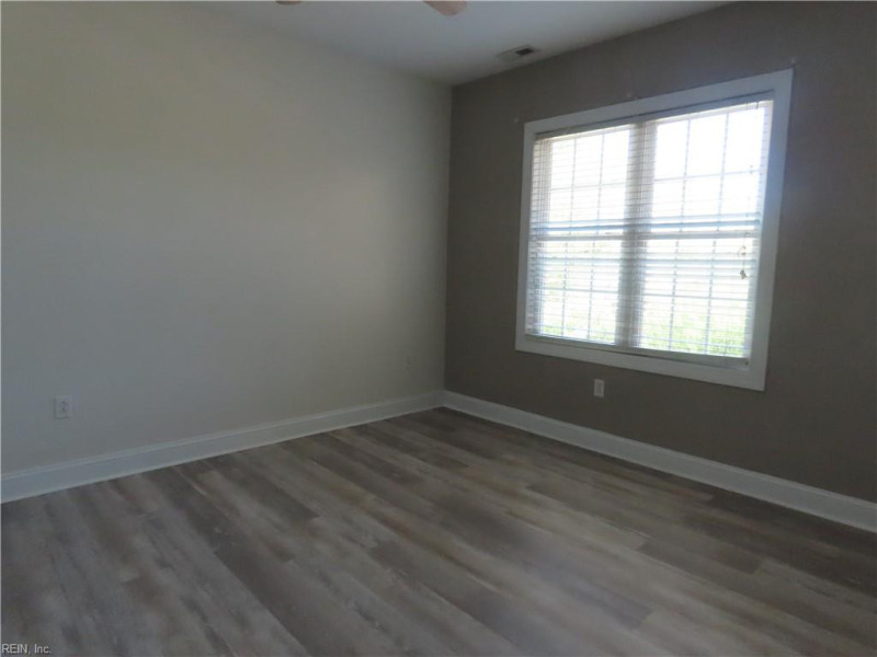 Photo 40 of 46 residential for sale in Chesapeake virginia