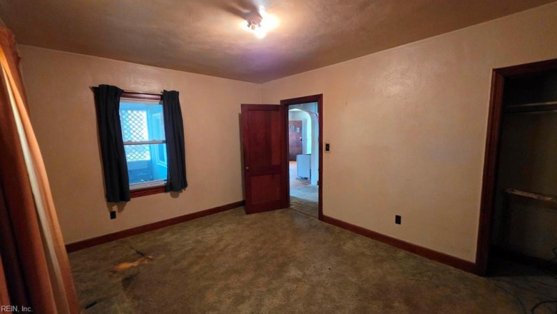 Photo 10 of 20 residential for sale in Chesapeake virginia