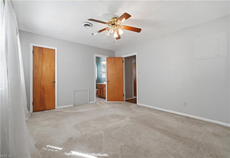 Photo 35 of 45 residential for sale in Portsmouth virginia