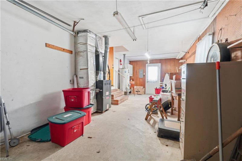Photo 9 of 45 residential for sale in Portsmouth virginia