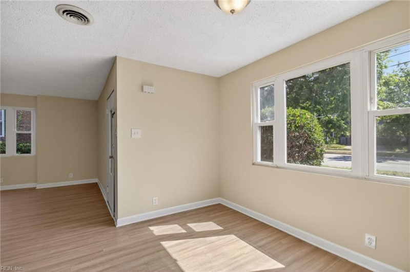 Photo 10 of 25 residential for sale in Norfolk virginia