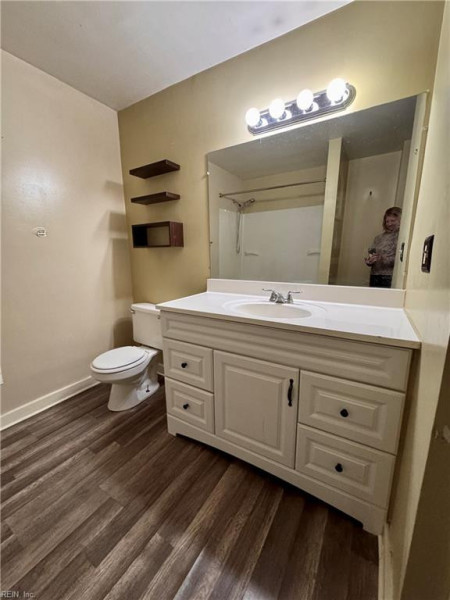 Photo 11 of 33 residential for sale in Hampton virginia
