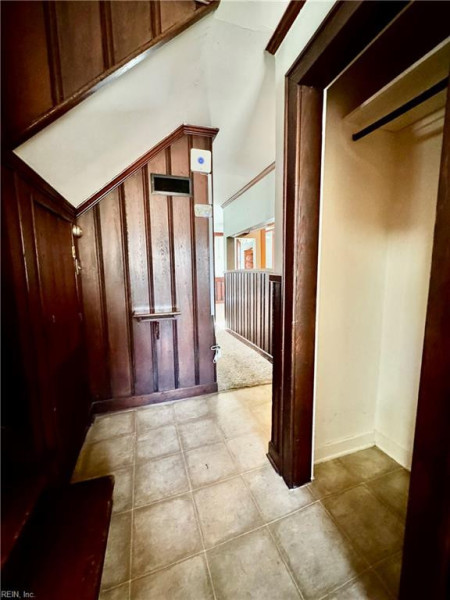 Photo 13 of 33 residential for sale in Hampton virginia