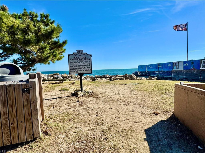 Photo 24 of 33 residential for sale in Hampton virginia