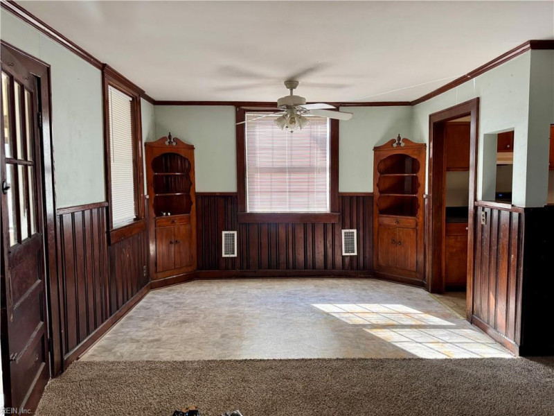 Photo 5 of 33 residential for sale in Hampton virginia