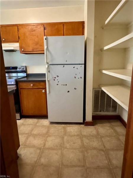 Photo 9 of 33 residential for sale in Hampton virginia