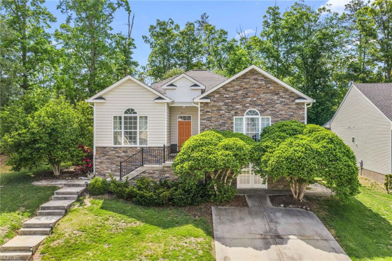 Photo 1 of 43 residential for sale in New Kent County virginia