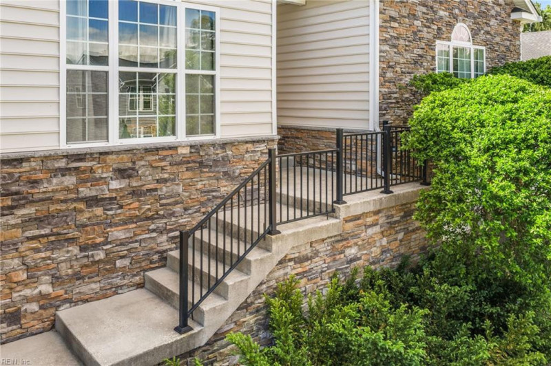 Photo 35 of 43 residential for sale in New Kent County virginia