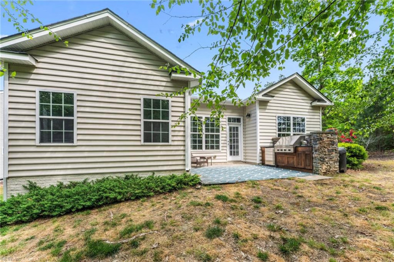 Photo 38 of 43 residential for sale in New Kent County virginia