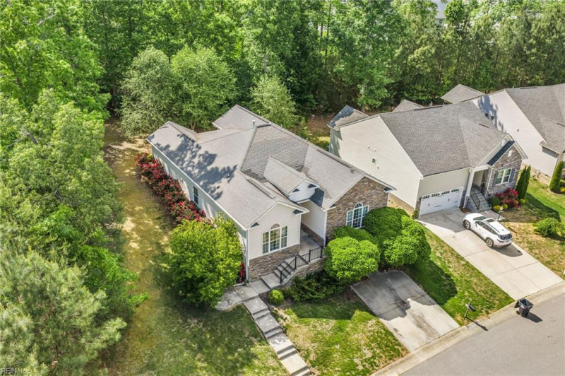 Photo 5 of 43 residential for sale in New Kent County virginia