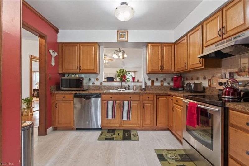 Photo 5 of 50 residential for sale in Chesapeake virginia Photo 5 of 50 residential for sale in Chesapeake virginia