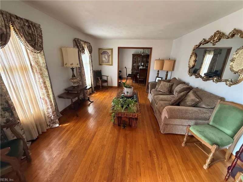 Photo 3 of 46 residential for sale in Chesapeake virginia Photo 3 of 46 residential for sale in Chesapeake virginia