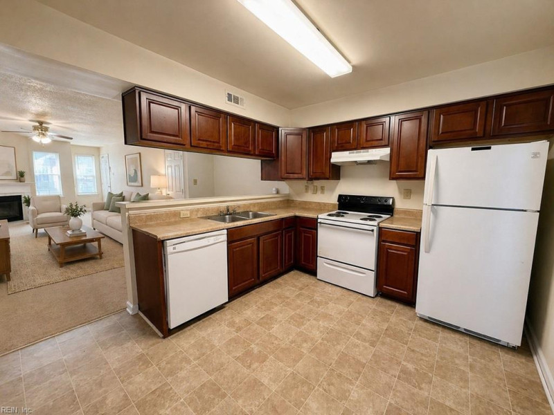 Photo 4 of 11 residential for sale in Norfolk virginia Photo 4 of 11 residential for sale in Norfolk virginia
