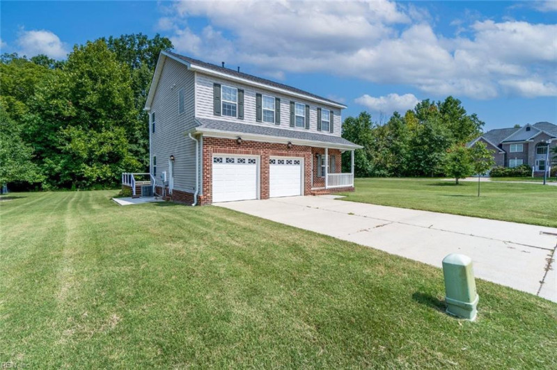Photo 2 of 38 residential for sale in Suffolk virginia