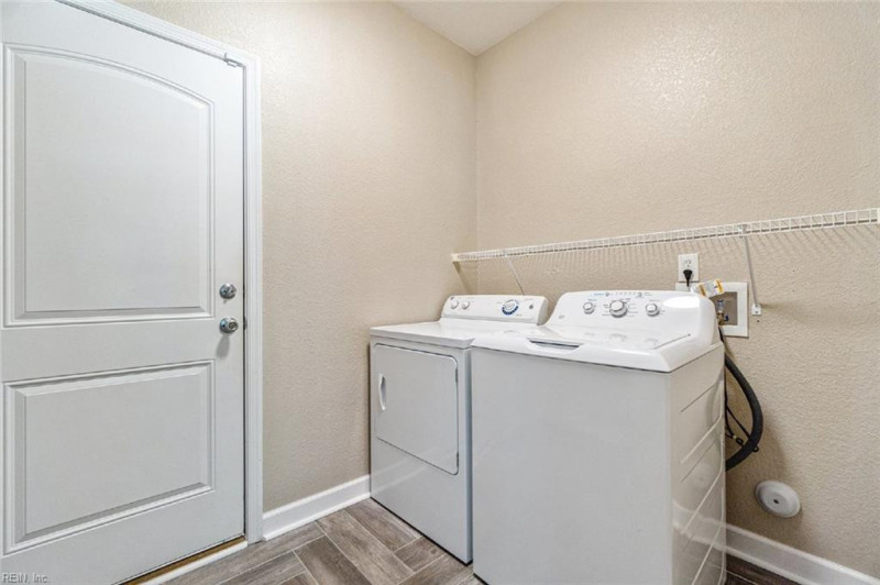 Photo 22 of 38 residential for sale in Suffolk virginia