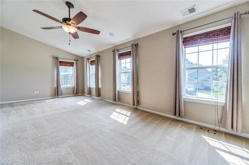 Photo 30 of 38 residential for sale in Suffolk virginia