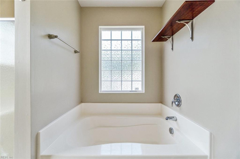 Photo 32 of 38 residential for sale in Suffolk virginia