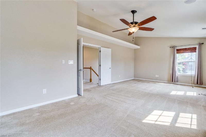 Photo 33 of 38 residential for sale in Suffolk virginia