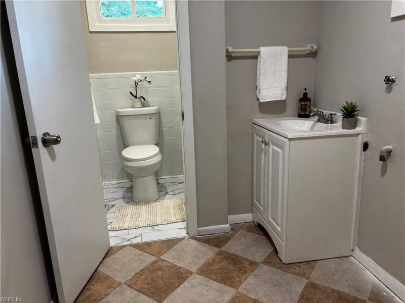 Photo 25 of 28 residential for sale in Newport News virginia