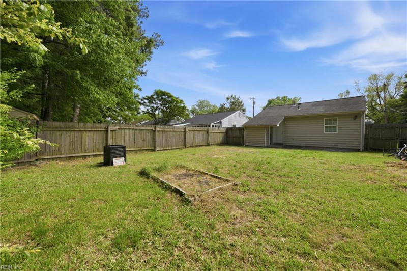 Photo 19 of 24 residential for sale in Hampton virginia