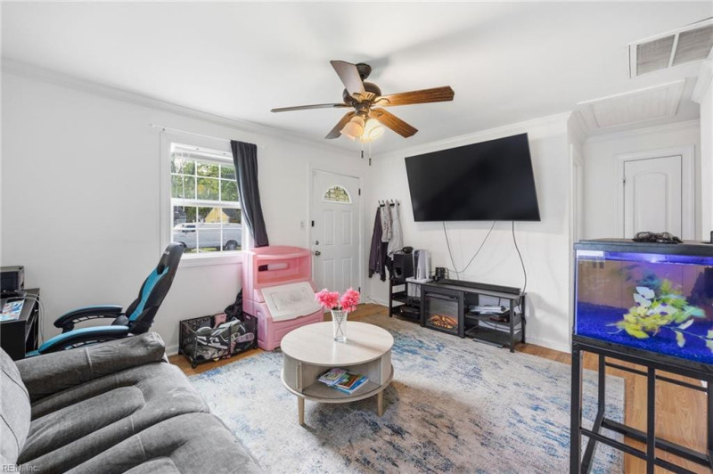 Photo 6 of 24 residential for sale in Hampton virginia