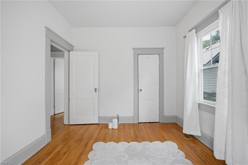 Photo 17 of 42 residential for sale in Norfolk virginia Photo 17 of 42 residential for sale in Norfolk virginia