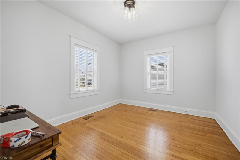 Photo 4 of 42 residential for sale in Norfolk virginia Photo 4 of 42 residential for sale in Norfolk virginia