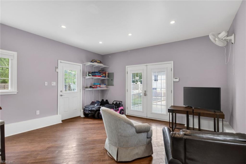 Photo 25 of 32 residential for sale in Suffolk virginia