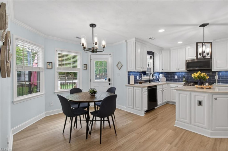 Photo 8 of 32 residential for sale in Suffolk virginia