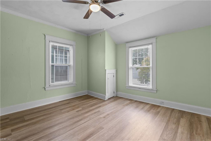 Photo 32 of 50 residential for sale in Norfolk virginia Photo 32 of 50 residential for sale in Norfolk virginia