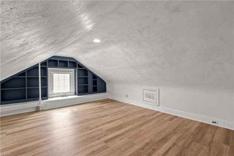 Photo 33 of 50 residential for sale in Norfolk virginia Photo 33 of 50 residential for sale in Norfolk virginia
