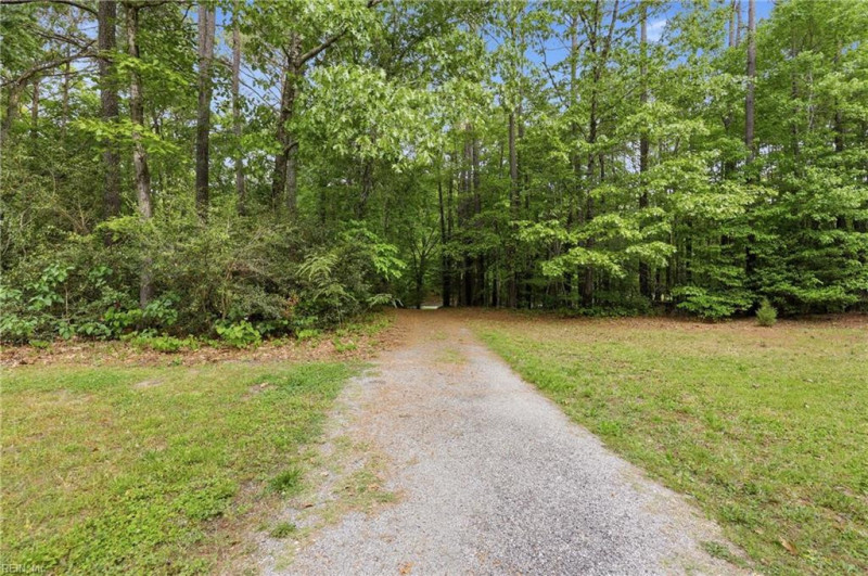 Photo 33 of 49 residential for sale in Isle of Wight County virginia Photo 33 of 49 residential for sale in Isle of Wight County virginia