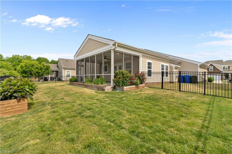 Photo 36 of 39 residential for sale in Suffolk virginia