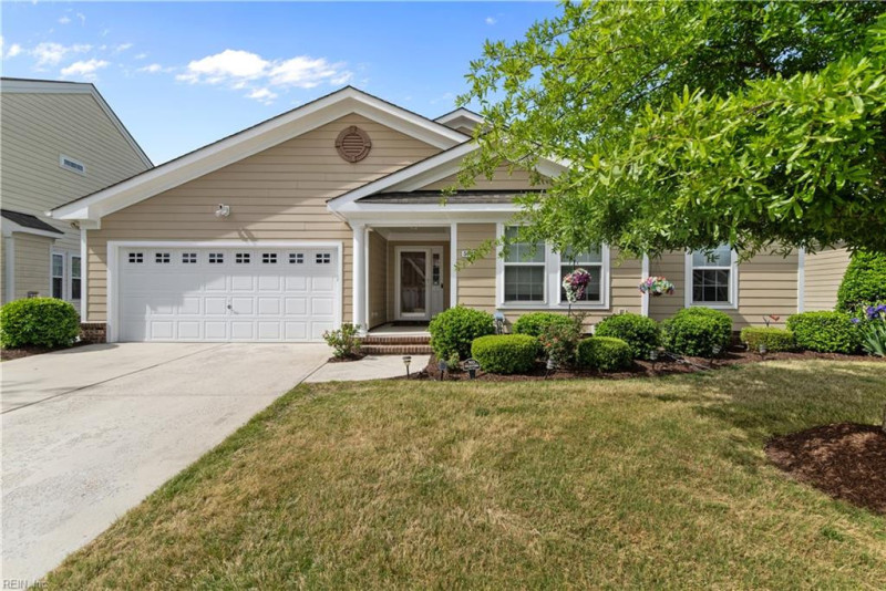 Photo 4 of 39 residential for sale in Suffolk virginia