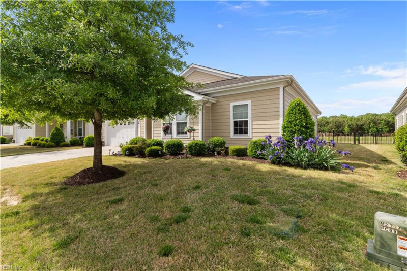 Photo 5 of 39 residential for sale in Suffolk virginia